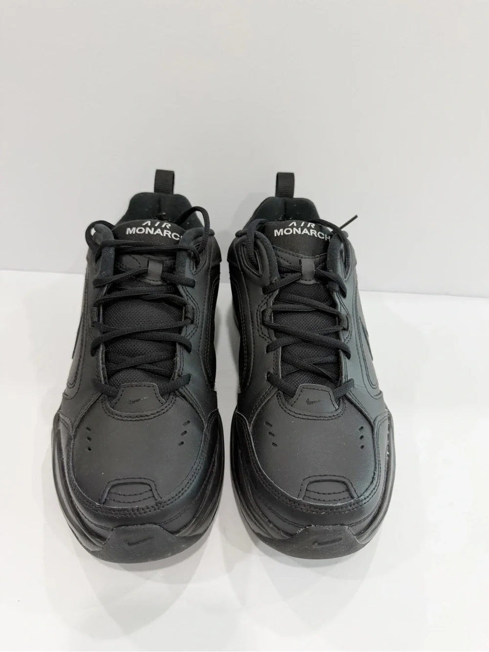 Nike air monarch